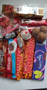 Nikmati dua kegemaran dalam cadbury dairy milk chipsmore, dengan kepingan biskut yang lazat bersama coklat halus yang klasik. 45 Ide Chocolate Tumblr Makanan Makanan Dan Minuman Ide Makanan