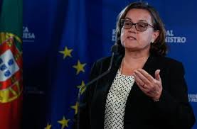 Una veintena de socios de la unión europea, entre ellos españa, rechazan la intención del parlamento europeo de que los estados miembros se hagan cargo del coste de las pcr que tendrían que realizarse las personas que viajan a otro país y que quedarían reflejadas en el certificado verde. Portugal Quer Compromisso Comum Para Livre Circulacao E Testes Acessiveis Para Viagem Healthnews