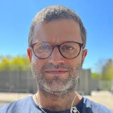 Amanda Ramsdell's Instagram, Twitter & Facebook