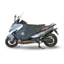 Beintrekk Kjoretrekk Er Vanntett Vindtett Og Holder Deg Varm Utvid Din Kjoresesong Na Beintrekk Finnes Til De Fleste Scooter Og Mc M Kjoretoy Produkt Filt