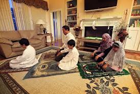 Namun banyak diantara kita tidak mengalokasikan sebuah ruangan dirumah dengan dekorasi yang tepat untuk. Tips Ruang Solat Di Rumah Sempena Ramadhan Mykmu Net