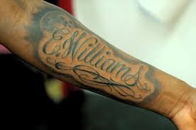 Si lo que quieres es mostrar un tatuaje de letras como una obra de arte, entonces las letras. Letras Goticas Cursivas Para Tatuar