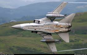 Some of which were assigned to patrol around glubina pow camp and were subsequently shot down by the wardog. Ze961 Royal Air Force Panavia Tornado F3 Photo By Chris Lofting Id 1091698 Planespotters Net