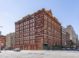 In a setting that features exposed brick walls, ceiling to floor windows that over look busy ninth avenue and tiled. 400 West 57th Street Awaits Future Renovations And Revival In Hell S Kitchen New York Yimby