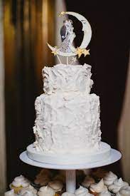 The Natural Wedding Company Natural Wedding Co The Online Directory For Eco Friendly Seasonal Vintage And Handmade Weddings Wedding Cake Toppers Wedding Cakes Vintage Hollywood Glamour Wedding