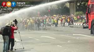 Protesters in the bersih 5.0 rally on nov 19, 2016 demanded prime minister najib razak to step down and called for fair elections. Bersih 3 0 1500 Hrs To 1700 Hrs Dataran Merdeka Full Report Youtube