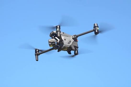 File:DJI M30T RTK Matrice 30T (FA34A9EFLE) (11-16-2024).jpg - Wikimedia  Commons
