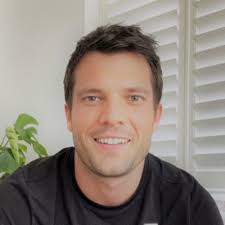 HEINEKEN ACQUIRES A SIGNIFICANT MINORITY STAKE IN SERVED