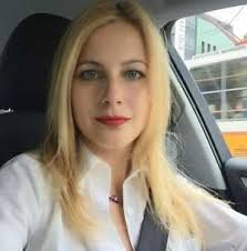 Párkapcsolati szakértővel mutatjuk, hogyan érdemes egy párkapcsolaton belül kezelni a kasszát. Ripost