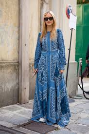 Ecco cosa indossare e come abbinare capi e accessori senza errori di stile. Vendita Vestiti Lunghi Estate 2020 Zara E Magazzino