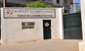 Ligue 1 2020 2021 La Faf Maintient Le Championnat A 38 Journees