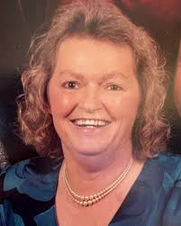 Darlene Hamm's Instagram, Twitter & Facebook