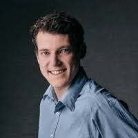 Evan Pye's Instagram, Twitter & Facebook