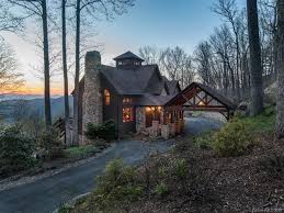 501 Abingdon Way Asheville Nc 28804 Image 1 Rustic Houses Exterior Rustic Lake Houses Rustic House