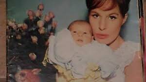 Ornella vanoni — senza fine 03:05. Ornella Vanoni Chi E Il Figlio Cristiano Ardenzi Curiosita E Vita Privata