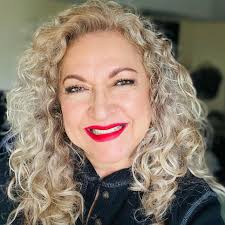 My story is filled with broken pieces, bad choices and ugly truths. It's  also filled with a major comeback, peace in my soul and a Grace that saved  my life. God shines