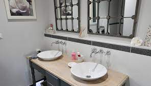 Quel agencement pour les meubles de salle de bains ? Renovation Salle De Bain Nantes Et 44 Macoretz Agencement