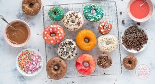 Das Beste Donuts Rezept Backen Macht Glucklich Rezept In 2020 Backen Macht Glucklich Lebensmittel Essen Rezepte Mit Hefeteig