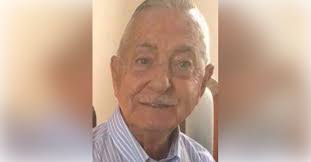 Catherine Heil's Instagram, Twitter & Facebook