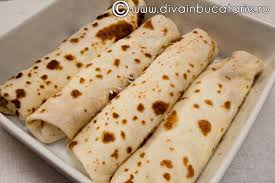 Clatite cu branza si smantana la cuptor. Budinca De Clatite Cu Branza De Vaci Si Marar Diva In Bucatarie