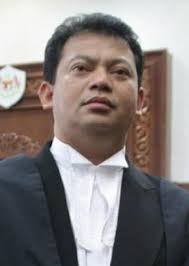 Soosalu kuninglikku päritolu kihlatu tunku alang reza tunku ibrahimi perekond lubas hoolitseda selle eest, et eestlanna surnukeha saadetaks eestisse. Tunku Alang Reza Bin Tunku Ibrahim Malaysians Must Know The Truth Flamboyant Lifestyles Of Tengku Shah Reza Born 1971
