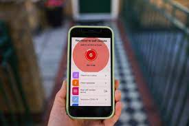 Uk Businesses Get Hit By Covid 19 App Forcing Workers To Isolate Europe News Top Stories The Straits Times