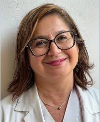 Anna Finamore's Instagram, Twitter & Facebook