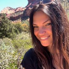 Kara Houston's Instagram, Twitter & Facebook