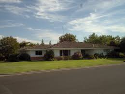 Find 2, 3, 4 & 5 bedroom contemporary rambler home designs & more! Ranch Style House Wikipedia