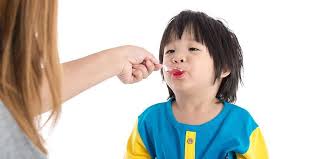 Pada bayi atau anak yang berusia 3 bulan, mereka memang bisa terserang penyakit demam pada anak usia 3 bulan yang disebabkan agar bisa menghadapi demam pada anak usia tiga bulan, tentunya ada berbagai macam informasi yang perlu diketahui oleh. Tidak Perlu Panik Berikut Ini Cara Menurunkan Panas Anak Sehatq