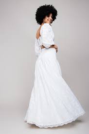 Explore tamarakrays' photos on flickr. Brautkleid Bauchfrei Boho Zweiteiler Mit Aufspringendem Faltenrock