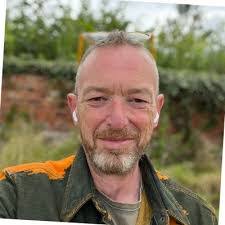 Mark Leith's Instagram, Twitter & Facebook