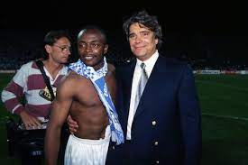 Homme d'affaires, chef d'entreprises, dirigeant de club de football, politicien, chanteur, acteur,. Psg Qatari Avatar De L Om De Tapie 20 Ans Plus Tard