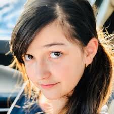 Juliet Morris (@julietmofficial)