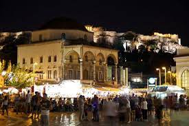 Monastiraki is a very old neighborhood in athens and is well known for the flea market which takes place very sunday, spreading over side streets and sidewalks. Schoner Platz Aber Achtung Monastiraki Athen Reisebewertungen Tripadvisor