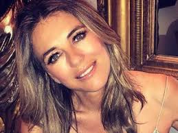 How much is elizabeth hurley worth? Elizabeth Hurley S Dating History And Relationship Timeline Everything We Know About Her Past Relationships Including Hugh Grant And Steve Bing 9celebrity