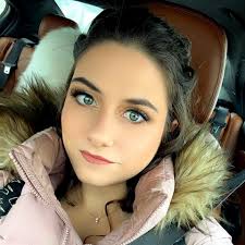 Does anyone know if Caswell's in Waterville is still open? I have been  trying to call the store for 2 days and no answer