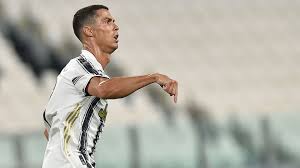 Mit der auswahl seines landes trifft er bei der beginnenden em unter. Cr7 Juve Reagiert Auf Psg Gerucht