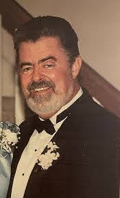 Michael Bissett's Instagram, Twitter & Facebook