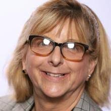 Diane Tyo's Instagram, Twitter & Facebook