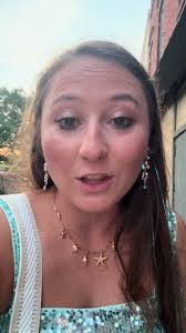 Hvem Ligner Emma Fra Bachelleret