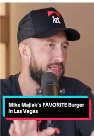 @heybigmike ‘s FAVORITE Burger in Las Vegas #lasvegaseats #burgertok  #burgerlovers