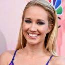 Who is Aaron Moog dating? Aaron Moog girlfriend, wife