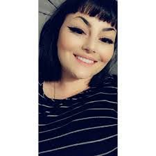 Lisa Krenzer's Instagram, Twitter & Facebook