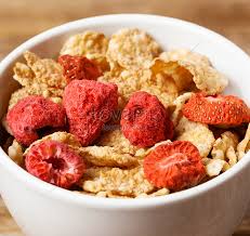 Menghasilkan sikap yang positif, mental yang baik dan juga membantu untuk seseorang yang menjaga penampilan badan. Sarapan Pagi Cornflakes Dan Strawberi Yang Sihat Gambar Unduh Gratis Imej 480000674 Format Jpg My Lovepik Com