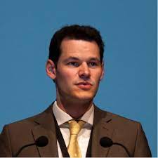 Pierre maudet born 6 march 1978 is a swiss and french politician maudet is a member of fdpthe liberals he was the mayor of geneva from 1 june 2011 to 31. Pierre Maudet A T Il Demissionne On Twitter Toujours Pas