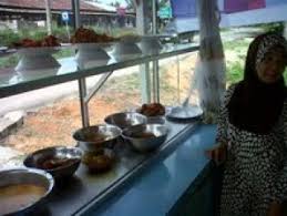 Warung sederhana ini biasa jadi tongkrongan anak muda hingga orang dewasa penggemar kopi. Bisnis Rumah Makan Di Simpangkatis Menjamur Bangka Pos