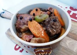 Daube Au Vin Blanc La Recette Facile Par Toques 2 Cuisine Recette Daube Daube De Boeuf Recette Daube