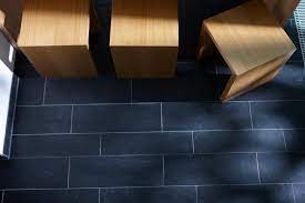 Verkaufe im auftrag ca 50 qm schieferfliesen für wandverkleidung.z.b.balkonbruestungen hauseingänge. Fliesen Rathscheck Schiefer