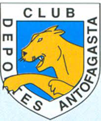 Haré trampa porque este escudo no es el actual, pero no me quiero imaginar como en los 90's se les ocurrió poner un puma en el escudo y buscar un diseño ad hoc. Futbol Chileno Asi Han Evolucionado Los Escudos De Los Clubes Chilenos As Chile
